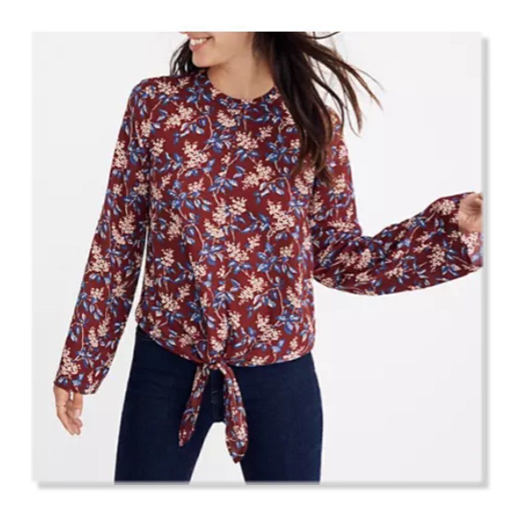Bell-Sleeve Tie Top in Antique Flora sz Medium